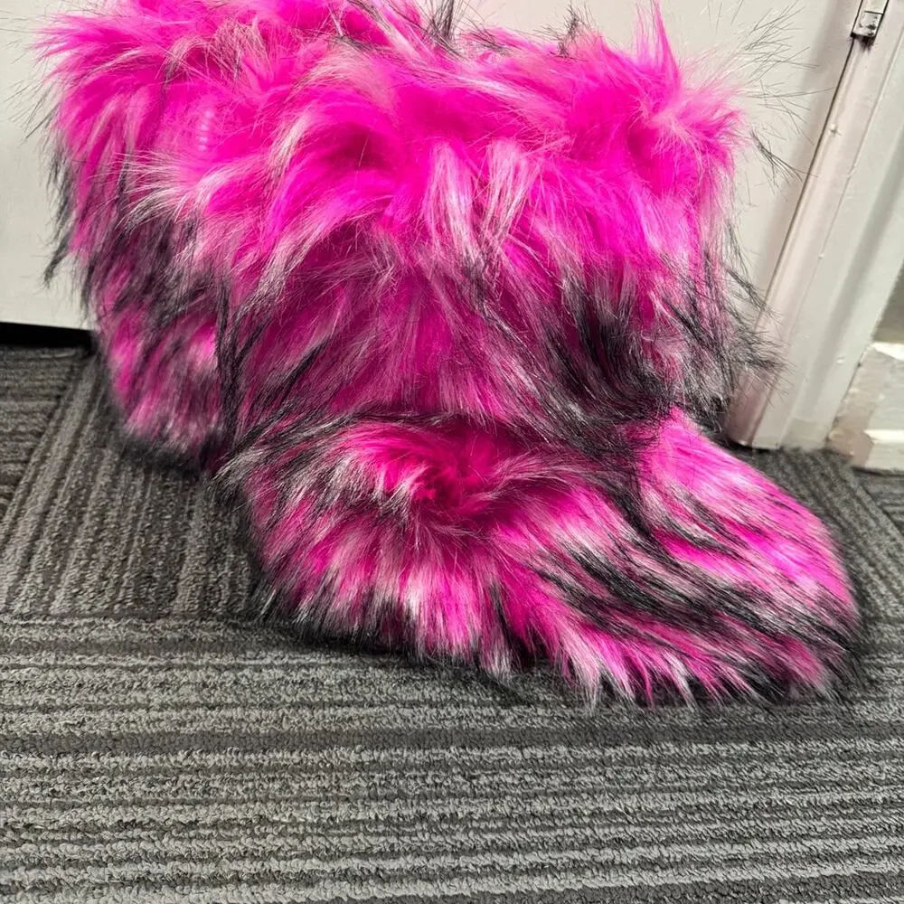 Women’s Hot Pink Faux Fur Boots Plush Winter Round Toe Furry Boots EU 39.5 New